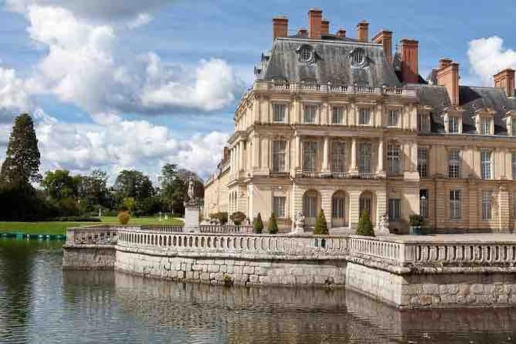 La Pause Allongee - Fontainebleau Hypercentre Exterior photo